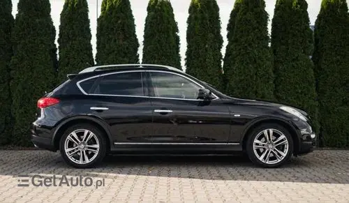 INFINITI QX50 