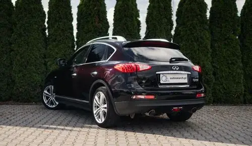 INFINITI QX50 