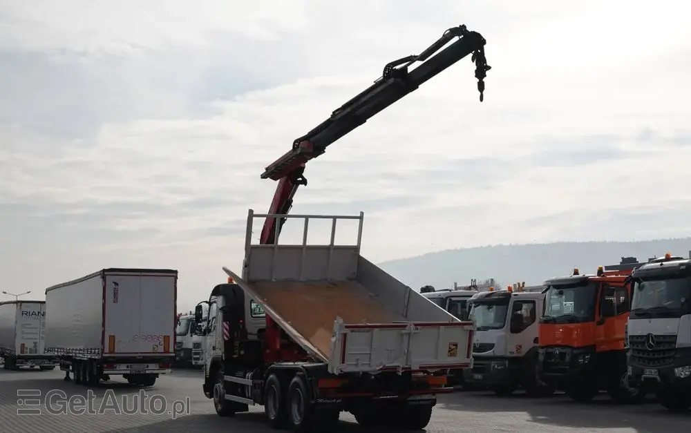 VOLVO FMX 370 / 6X4 / WYWROTKA + HDS FASSI F165XP / MAX UDŹWIG 5200KG / STEROWANIE RADIOWE / HYDROBURTA 