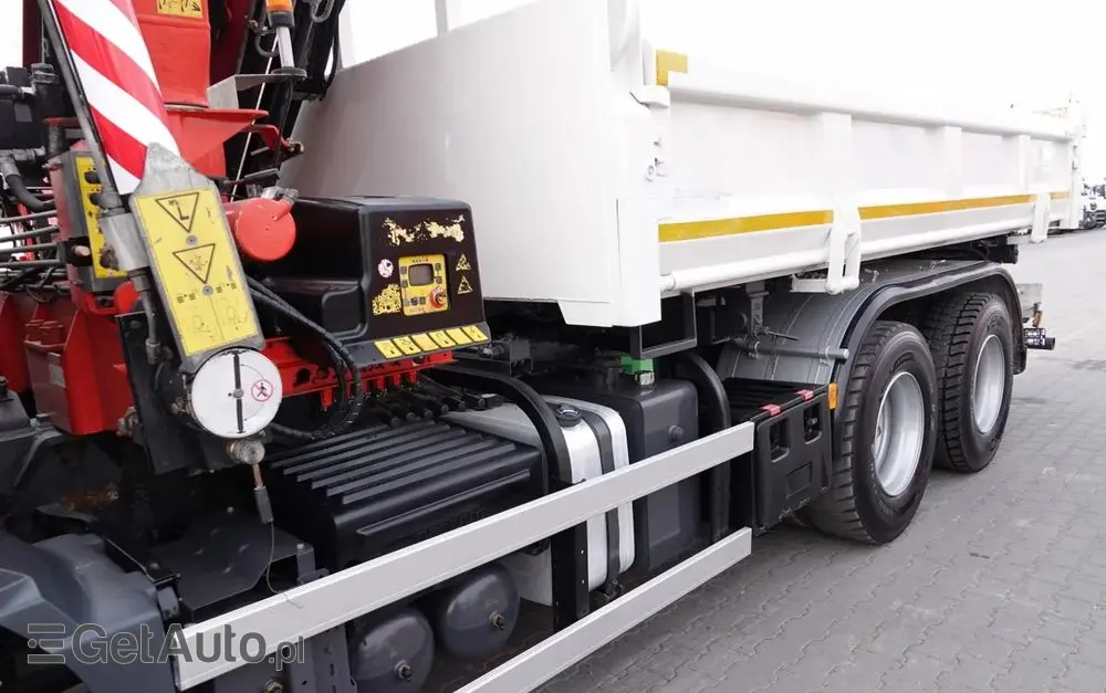 VOLVO FMX 370 / 6X4 / WYWROTKA + HDS FASSI F165XP / MAX UDŹWIG 5200KG / STEROWANIE RADIOWE / HYDROBURTA 