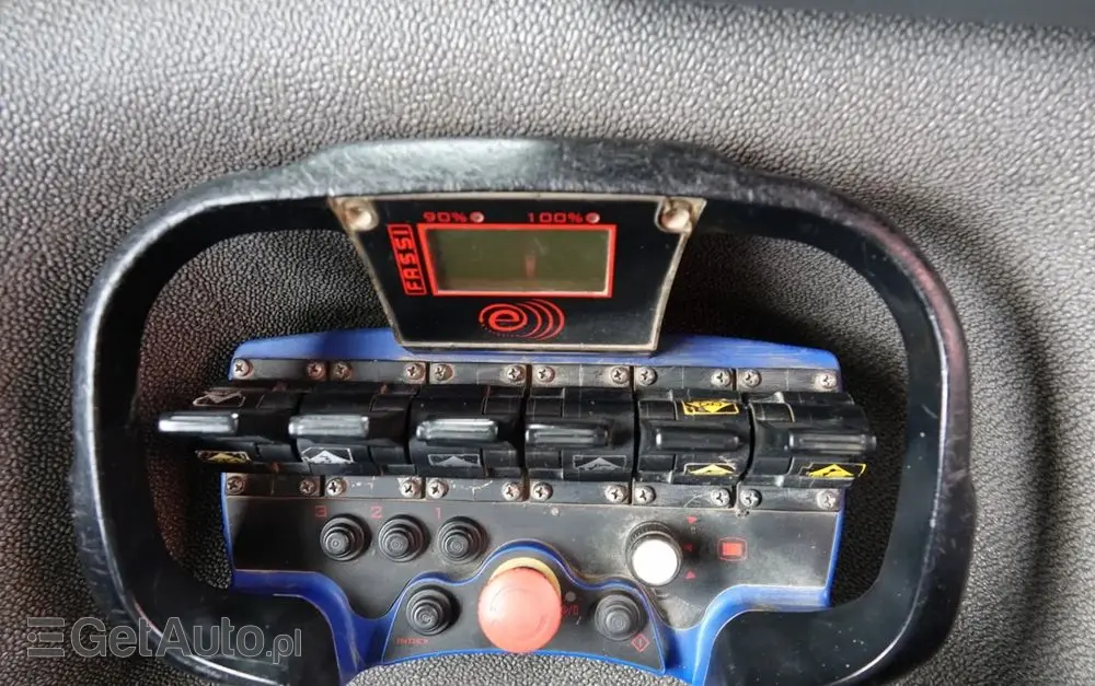 VOLVO FMX 370 / 6X4 / WYWROTKA + HDS FASSI F165XP / MAX UDŹWIG 5200KG / STEROWANIE RADIOWE / HYDROBURTA 