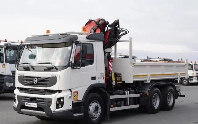 VOLVO FMX 370 / 6X4 / WYWROTKA + HDS FASSI F165XP / MAX UDŹWIG 5200KG / STEROWANIE RADIOWE / HYDROBURTA 