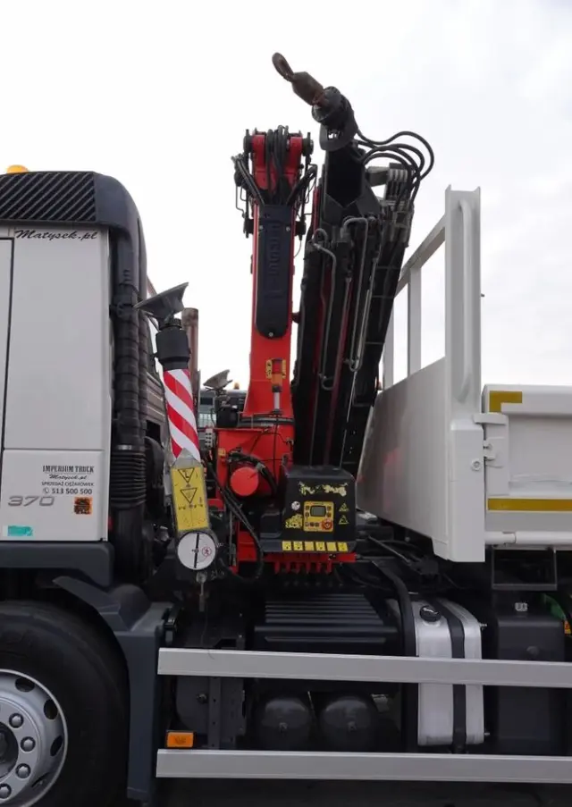 VOLVO FMX 370 / 6X4 / WYWROTKA + HDS FASSI F165XP / MAX UDŹWIG 5200KG / STEROWANIE RADIOWE / HYDROBURTA 