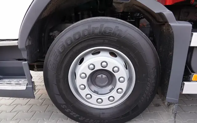 VOLVO FMX 370 / 6X4 / WYWROTKA + HDS FASSI F165XP / MAX UDŹWIG 5200KG / STEROWANIE RADIOWE / HYDROBURTA 