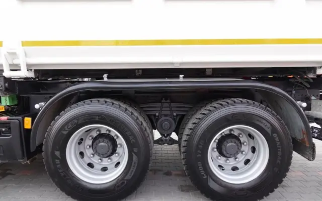 VOLVO FMX 370 / 6X4 / WYWROTKA + HDS FASSI F165XP / MAX UDŹWIG 5200KG / STEROWANIE RADIOWE / HYDROBURTA 