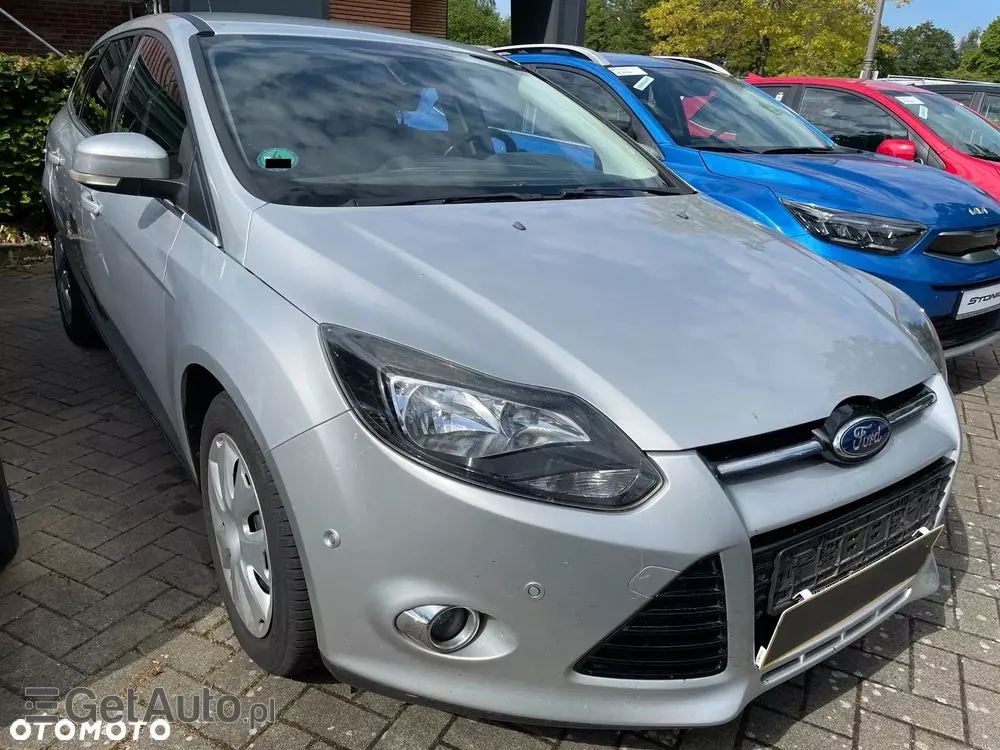 FORD Focus Turnier 1.0 EcoBoost Start-Stopp-System TITANIUM