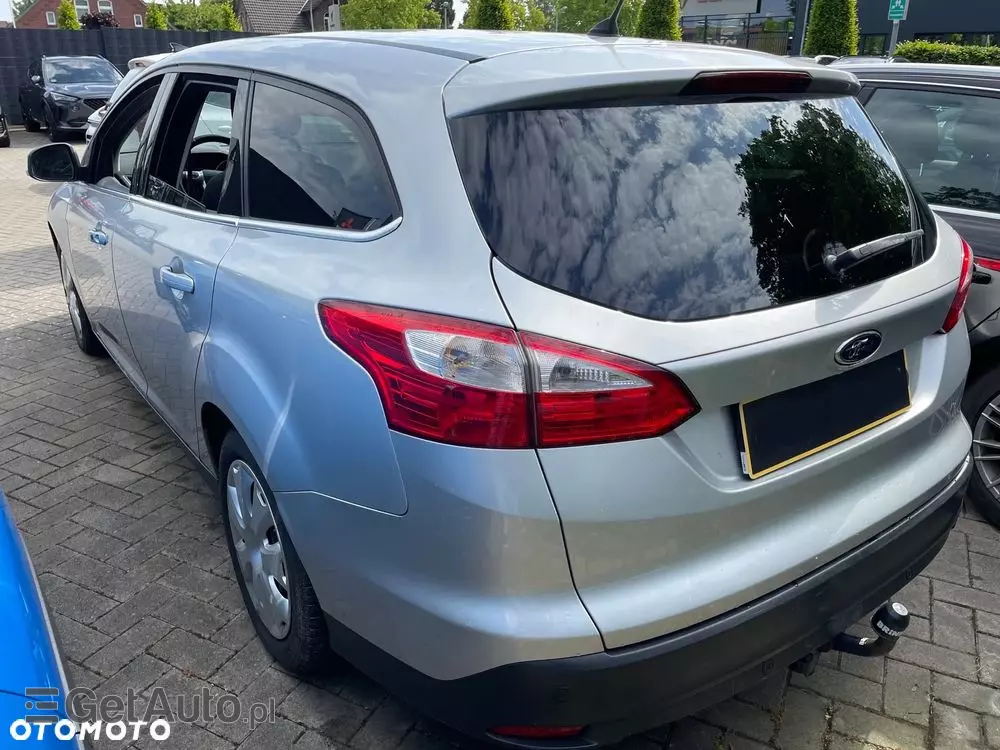 FORD Focus Turnier 1.0 EcoBoost Start-Stopp-System TITANIUM