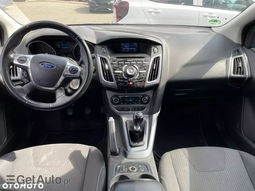 FORD Focus Turnier 1.0 EcoBoost Start-Stopp-System TITANIUM