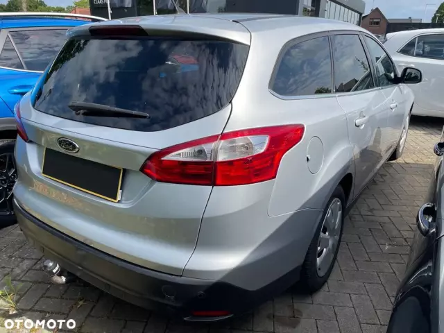 FORD Focus Turnier 1.0 EcoBoost Start-Stopp-System TITANIUM