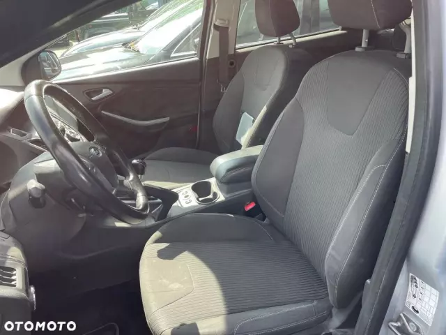 FORD Focus Turnier 1.0 EcoBoost Start-Stopp-System TITANIUM