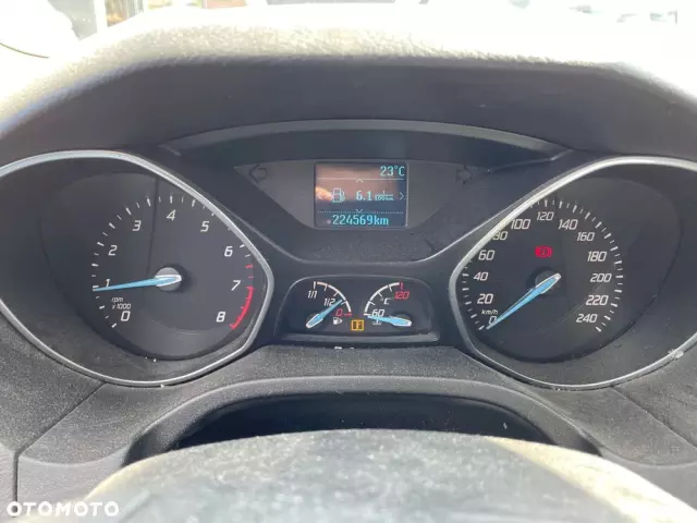 FORD Focus Turnier 1.0 EcoBoost Start-Stopp-System TITANIUM