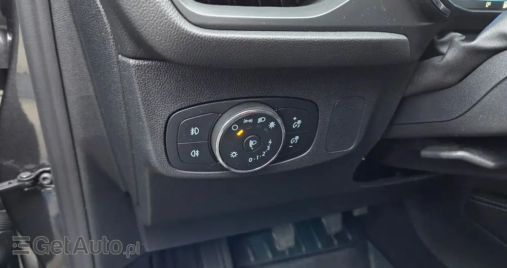 FORD Focus 1.0 EcoBoost Titanium X