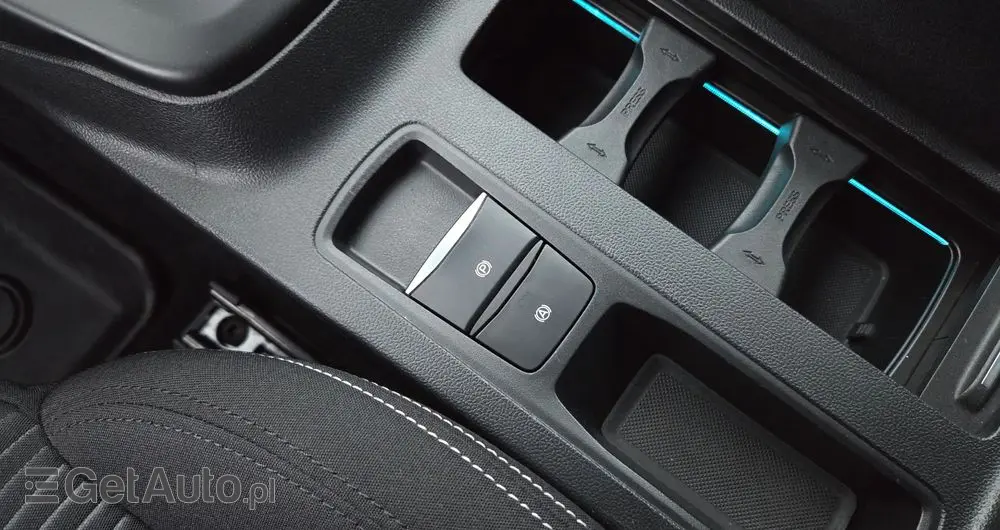 FORD Focus 1.0 EcoBoost Titanium X