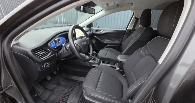 FORD Focus 1.0 EcoBoost Titanium X