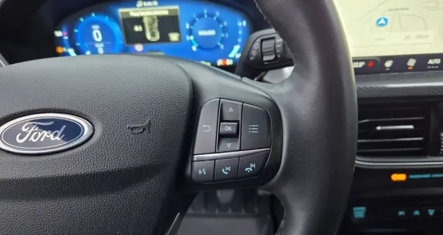 FORD Focus 1.0 EcoBoost Titanium X