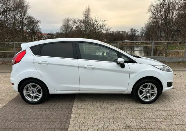FORD Fiesta 1.0 Titanium