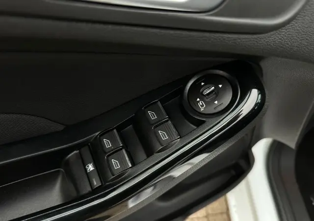 FORD Fiesta 1.0 Titanium