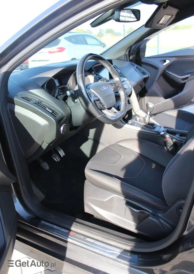 FORD Focus 1.0 EcoBoost Start-Stopp-System ST-Line