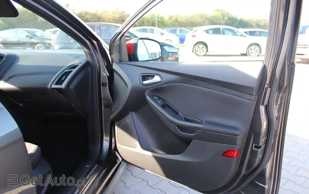 FORD Focus 1.0 EcoBoost Start-Stopp-System ST-Line