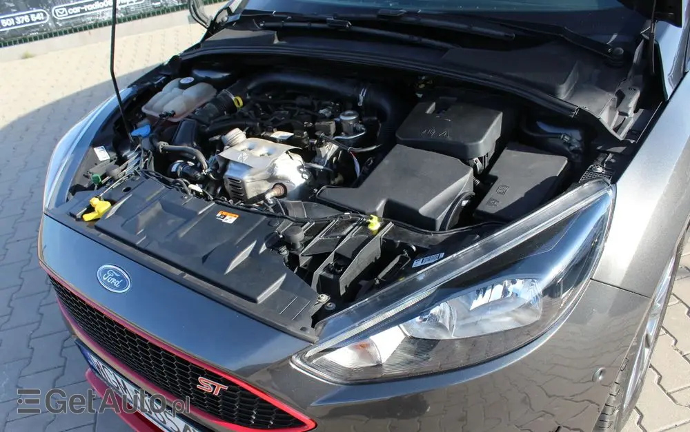 FORD Focus 1.0 EcoBoost Start-Stopp-System ST-Line
