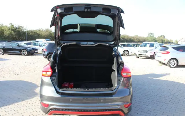 FORD Focus 1.0 EcoBoost Start-Stopp-System ST-Line