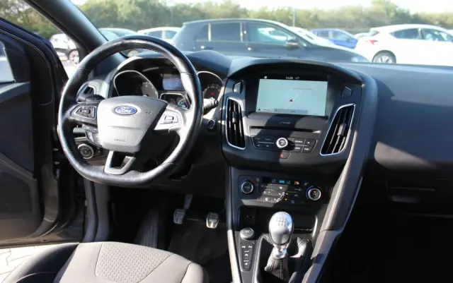 FORD Focus 1.0 EcoBoost Start-Stopp-System ST-Line