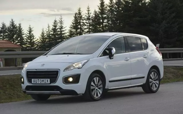 PEUGEOT 3008 1.6 HDi Style