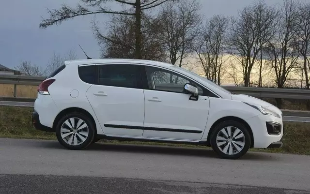 PEUGEOT 3008 1.6 HDi Style