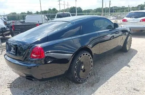 ROLLS-ROYCE Wraith 