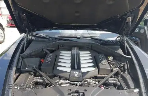 ROLLS-ROYCE Wraith 