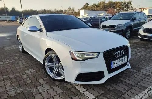 AUDI S5 