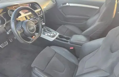 AUDI S5 