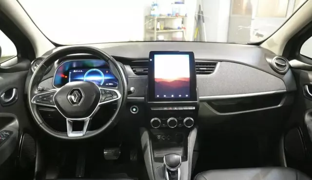 RENAULT Zoe 