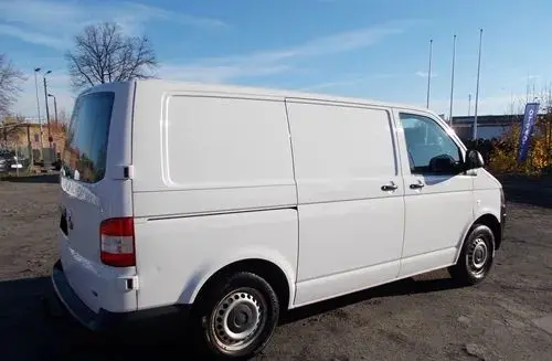 VOLKSWAGEN TRANSPORTER 