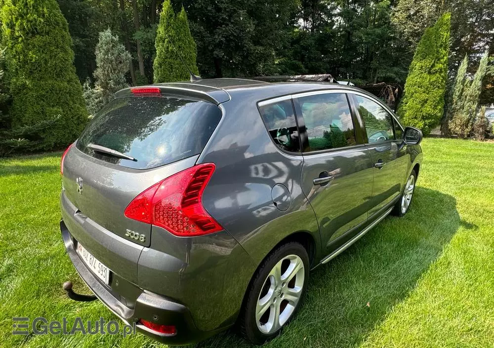 PEUGEOT 3008 2.0 HDi Allure