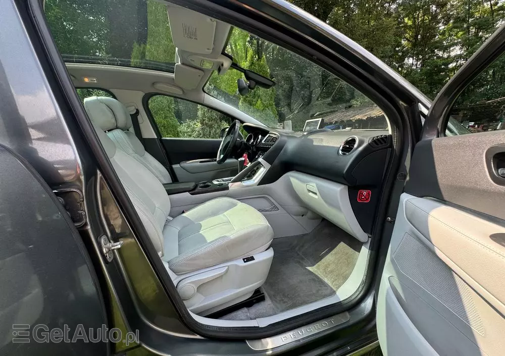 PEUGEOT 3008 2.0 HDi Allure