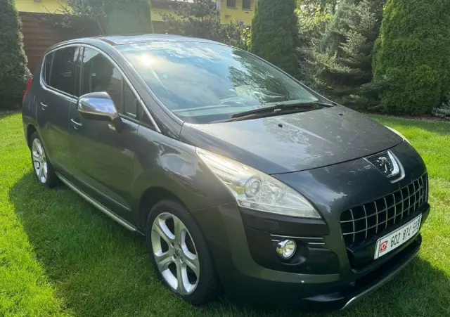 PEUGEOT 3008 2.0 HDi Allure