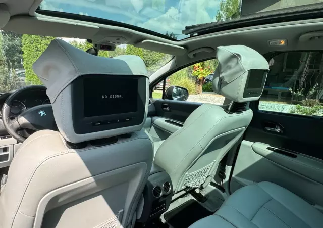 PEUGEOT 3008 2.0 HDi Allure