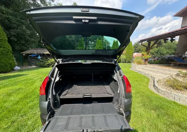 PEUGEOT 3008 2.0 HDi Allure