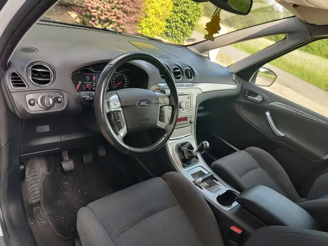 FORD Galaxy Titanium