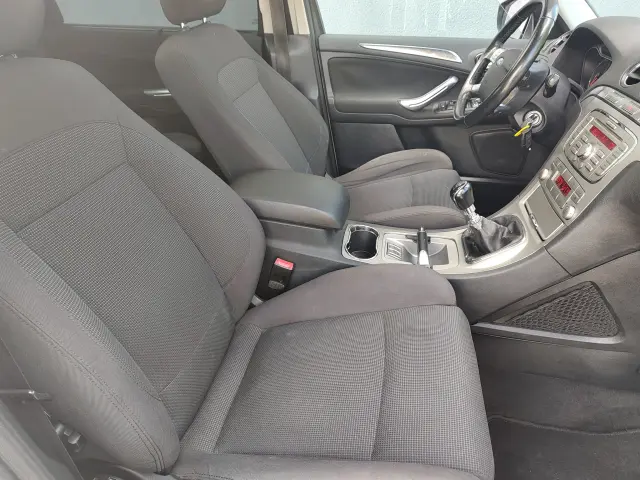 FORD Galaxy Titanium