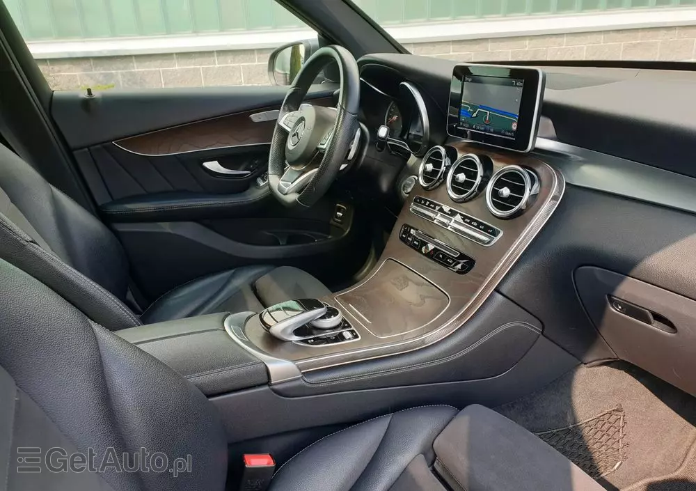 MERCEDES-BENZ GLC 220 d 4-Matic