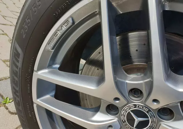 MERCEDES-BENZ GLC 220 d 4-Matic