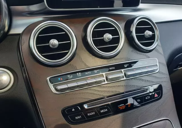 MERCEDES-BENZ GLC 220 d 4-Matic