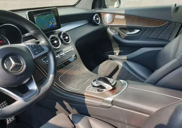 MERCEDES-BENZ GLC 220 d 4-Matic
