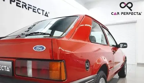 FORD Escort 