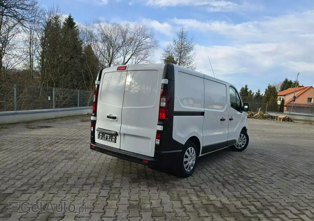 RENAULT TRAFIC 