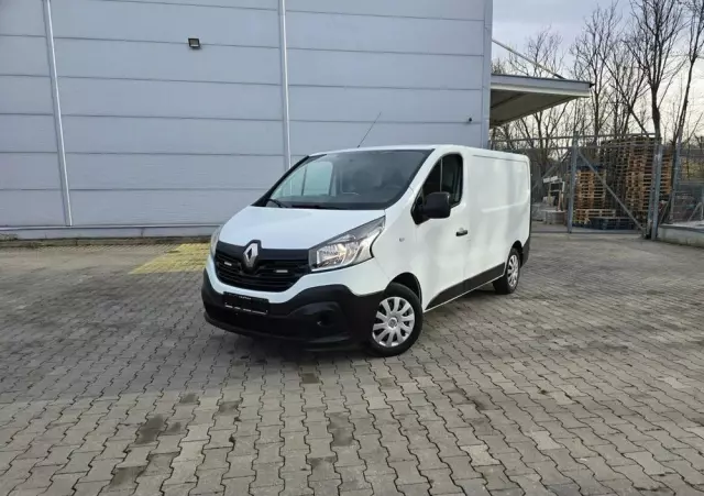 RENAULT TRAFIC 