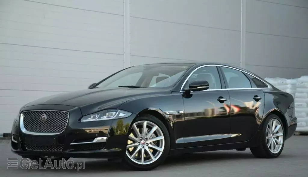 JAGUAR Xj 