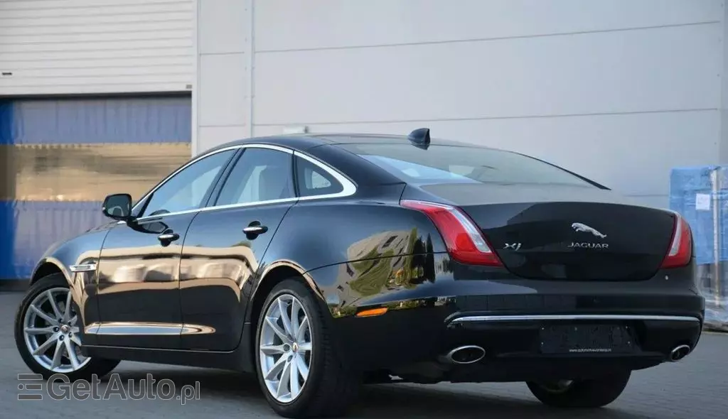 JAGUAR Xj 